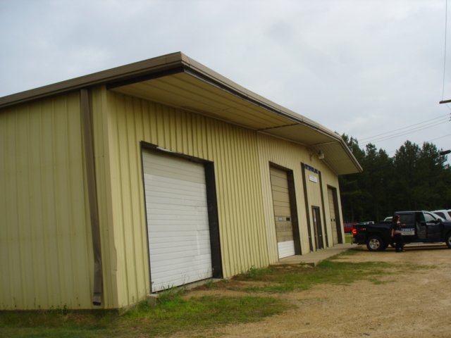 More Photos Of 9850 I-55 Hwy, Terry Warehouse For Lease