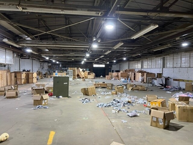 More Photos Of 100 Beecher Ave, Cheltenham Warehouse For Lease
