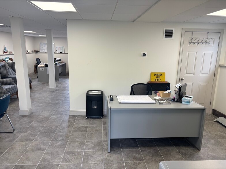 More Photos Of 2660 Warwick Ave, Warwick Office For Sale