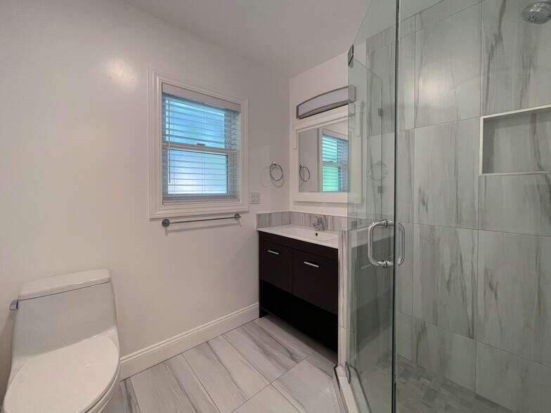 More Photos Of 474-480 Matadero Ave, Palo Alto Apartments For Sale