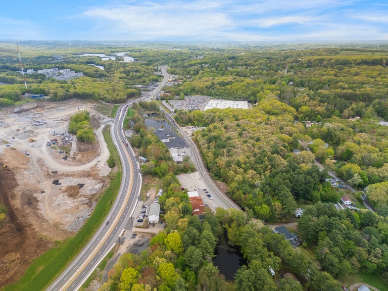 More Photos Of 723-725 Main St, North Oxford Warehouse For Sale