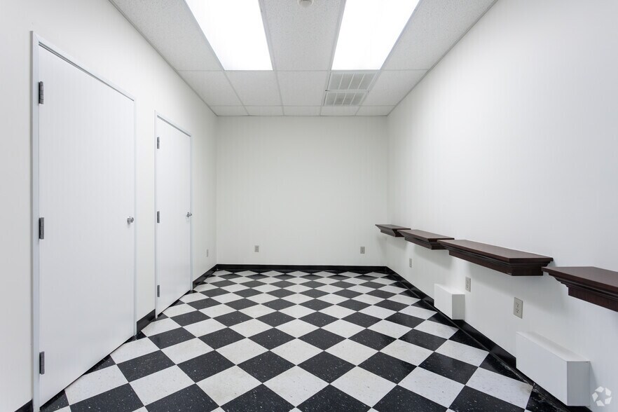 More Photos Of 922 E Jefferson St, Americus Medical For Lease