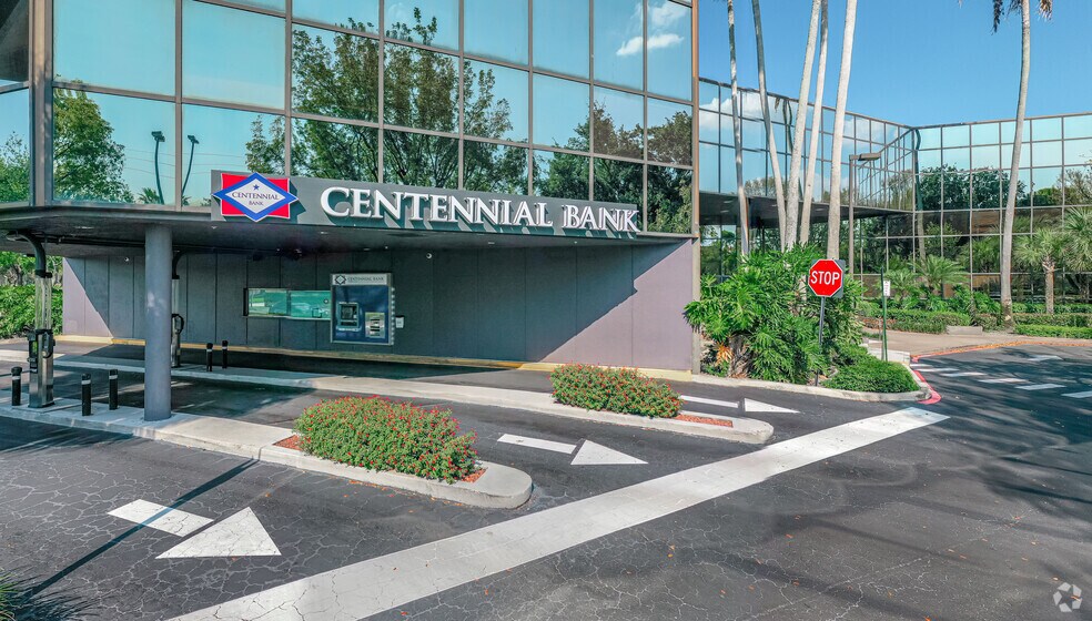 More Photos Of 300 S Pine Island Rd, Plantation Office For Lease