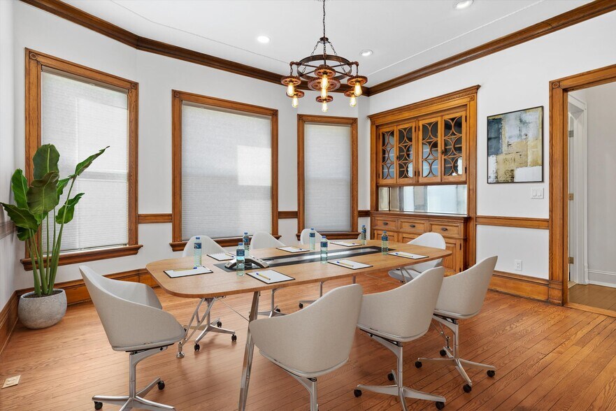 More Photos Of 124 W North Ave, Milwaukee Daycare Center For Sale