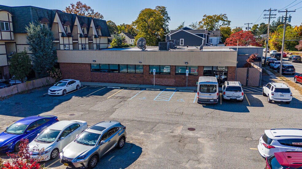 More Photos Of 307 Post Ave, Westbury Drugstore For Sale