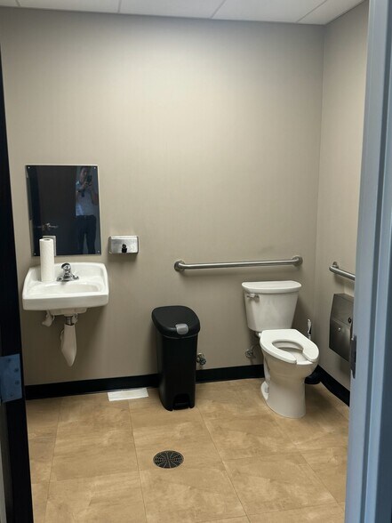 More Photos Of 64 Long Shoals Rd, Arden General Retail For Lease