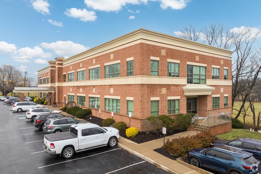 More Photos Of 900 W Baltimore Pike, West Grove Medical For Lease