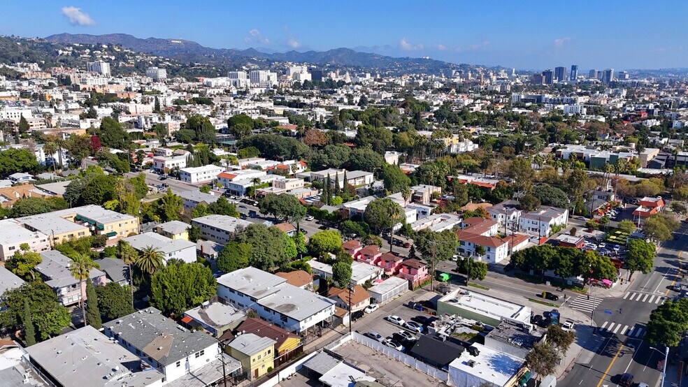 More Photos Of 7506 Norton Ave, West Hollywood Apartments For Sale