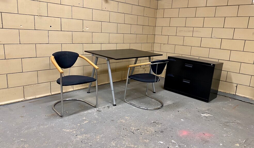 More Photos Of 68 Harrison St, Hoboken Showroom For Lease