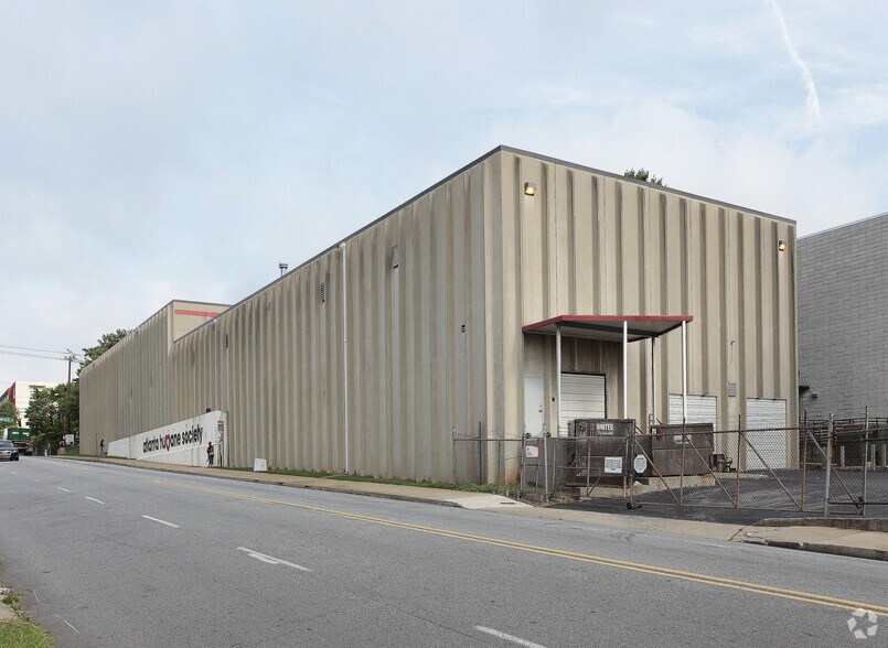 More Photos Of 981 NW Howell Mill Rd, Atlanta Unknown For Lease
