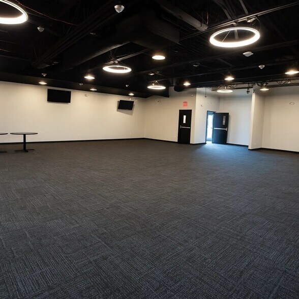 More Photos Of 315 N Highway 190, Covington Restaurant For Sale