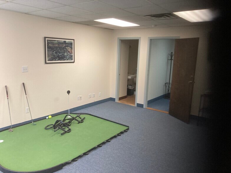 More Photos Of 914 Mount Kemble Ave, Morristown Office For Lease