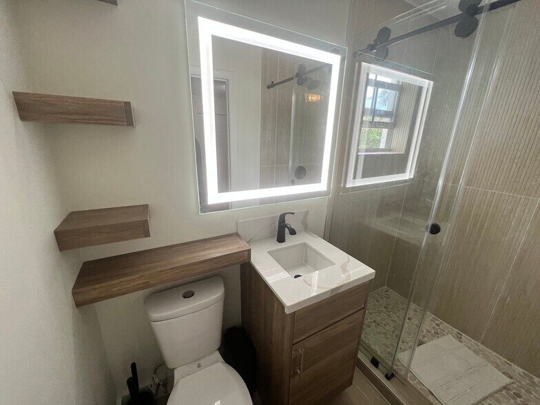 More Photos Of 2502 Tamarind Dr, Hutchinson Island Hotel For Sale