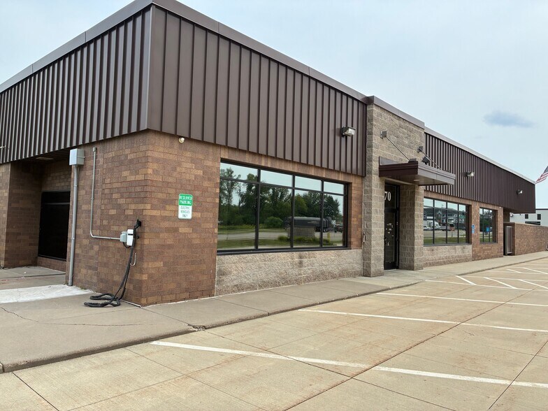 Primary Photo Of 2970 Lexington Ave S, Eagan Showroom For Sale