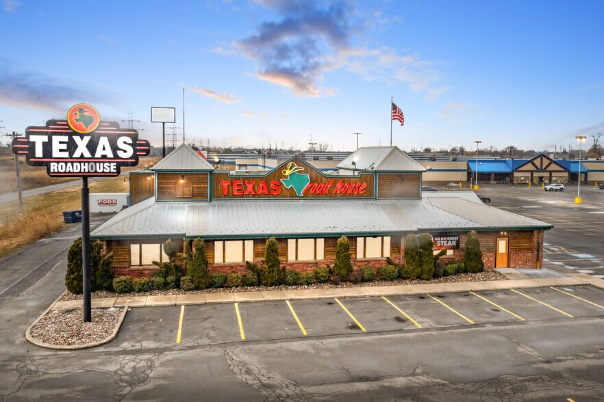 More Photos Of 900 Young St, Tonawanda Restaurant For Sale