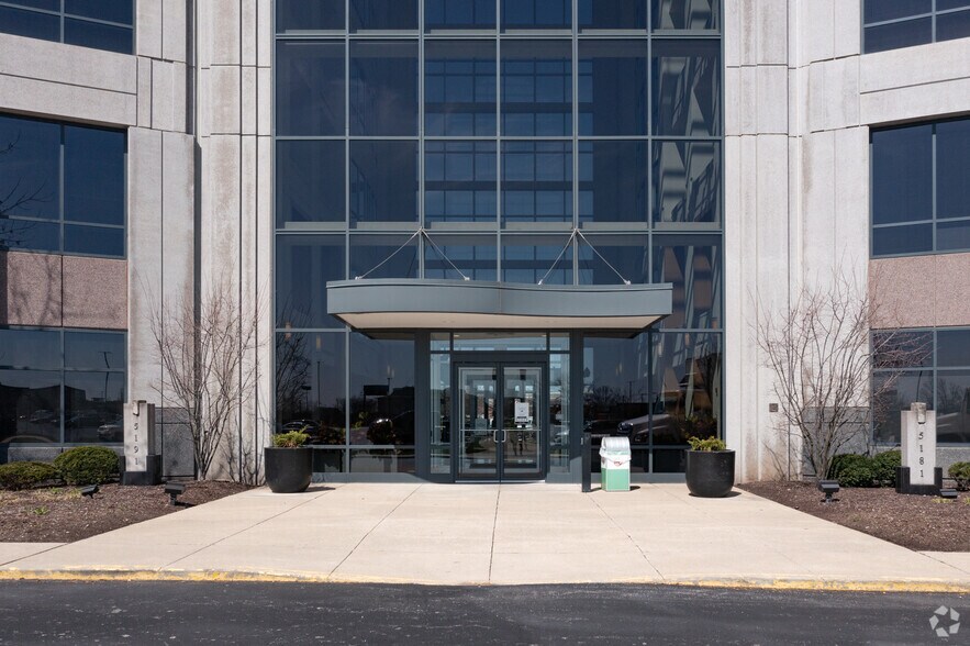 More Photos Of 5181 Natorp Blvd, Mason Unknown For Lease