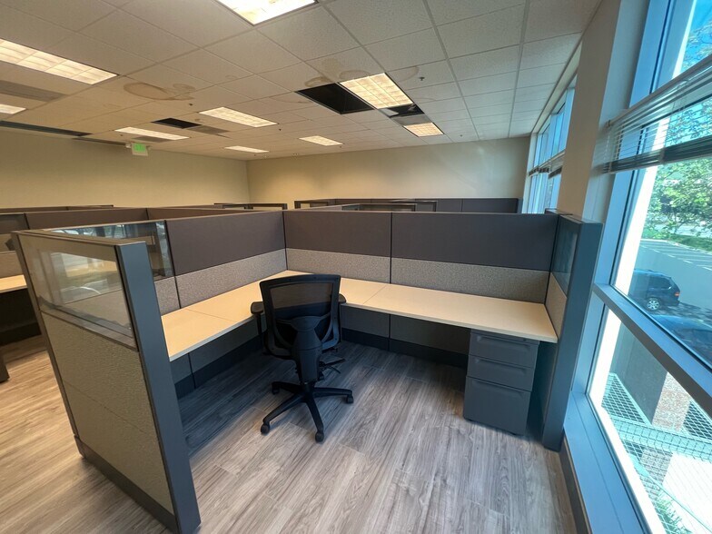 More Photos Of 47685 Lakeview Blvd, Fremont Research And Development For Lease