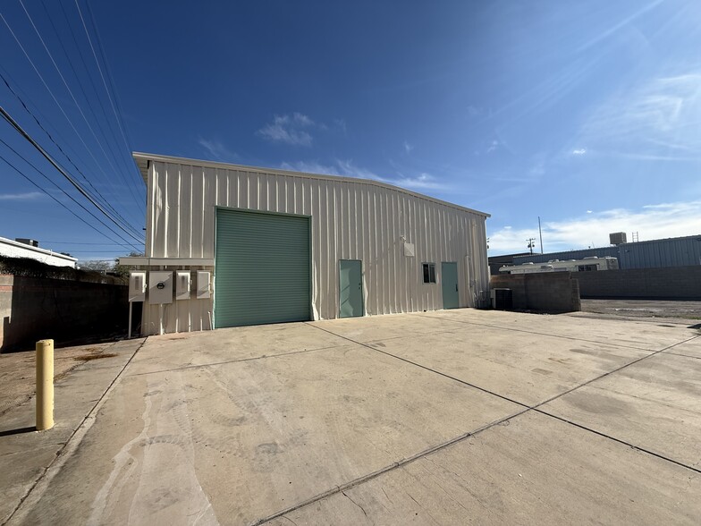 More Photos Of 637 S Vine Ave, Tucson Warehouse For Lease