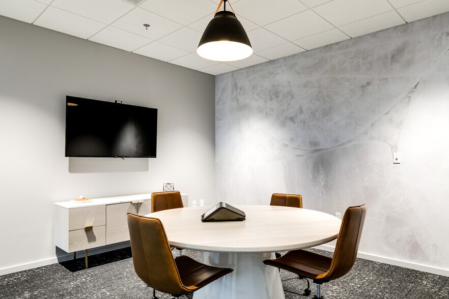 More Photos Of 14321 Winterbreeze Dr, Midlothian Coworking Space