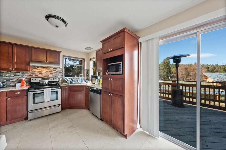 More Photos Of 3105 NW O. B. Riley Rd, Bend Hotel For Sale