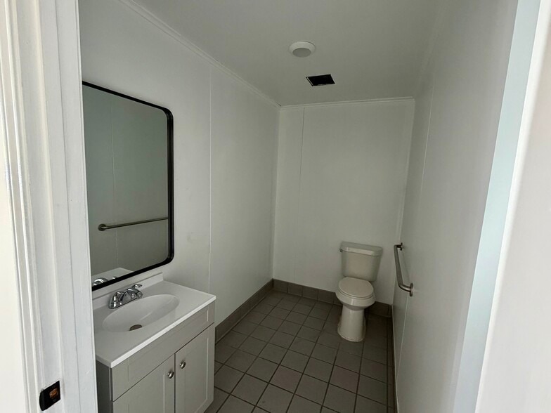 More Photos Of 8051 Boulevard 26, North Richland Hills Mixed Retail For Sale