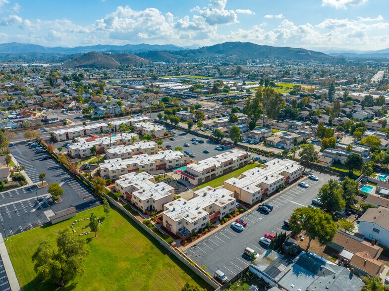 More Photos Of 10032 N Magnolia Ave, Santee Apartments For Sale