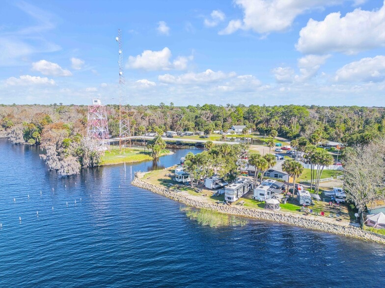 More Photos Of 1600 Lake George Rd, Seville Marina For Sale