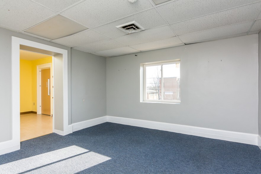 More Photos Of 530 E Joppa Rd, Towson Medical For Lease