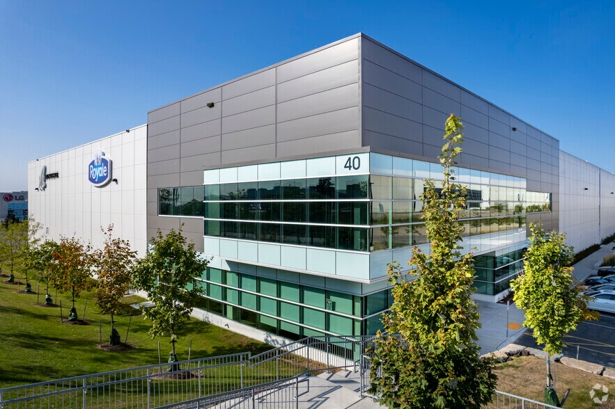 Primary Photo Of 40 Norelco Dr, Toronto Warehouse For Lease