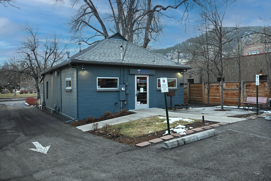More Photos Of 537 Canyon Blvd, Boulder Storefront Retail Office For Lease