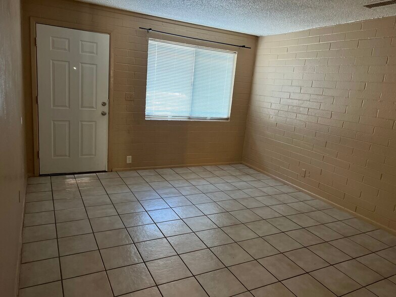 More Photos Of , Phoenix Multifamily For Sale