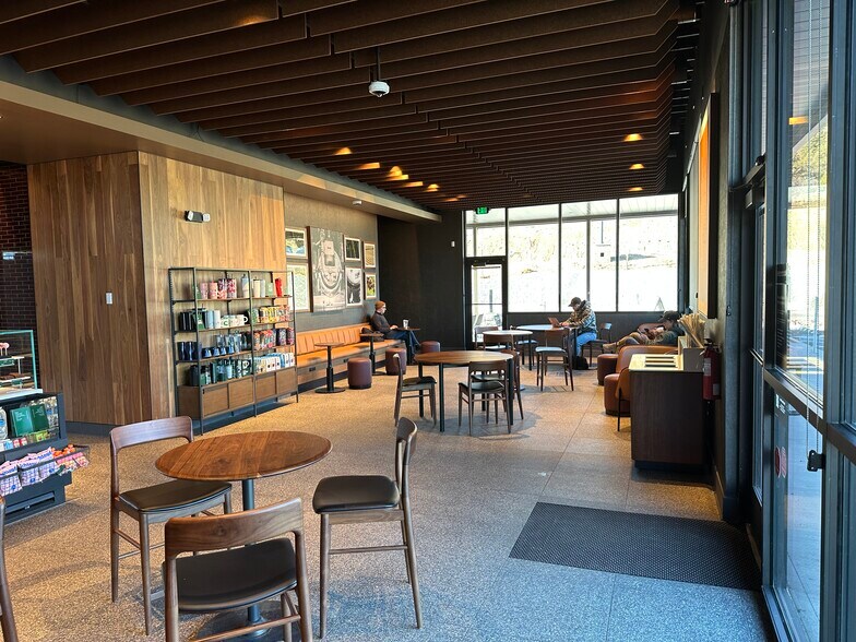 More Photos Of 49 Copper Court, Durango General Retail For Sale