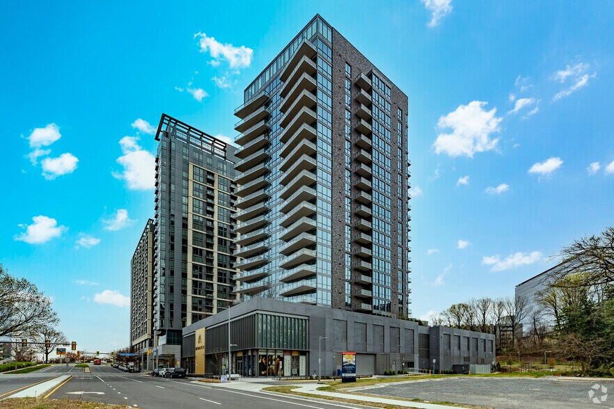 More Photos Of 7915 Westpark Dr, McLean Apartments For Sale