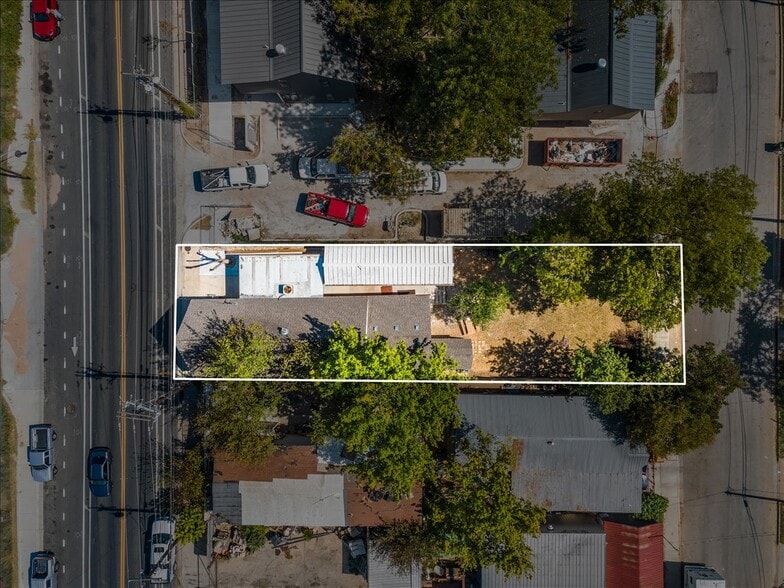 More Photos Of 2607 E 5th St, Austin Religious Facility For Sale