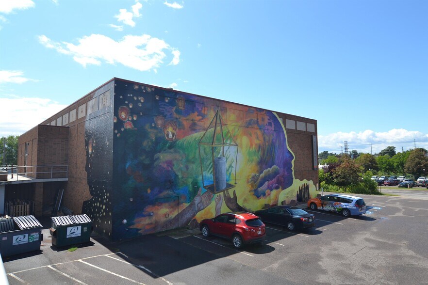 More Photos Of 130 N 1st St, Wausau Storefront Retail Office For Lease