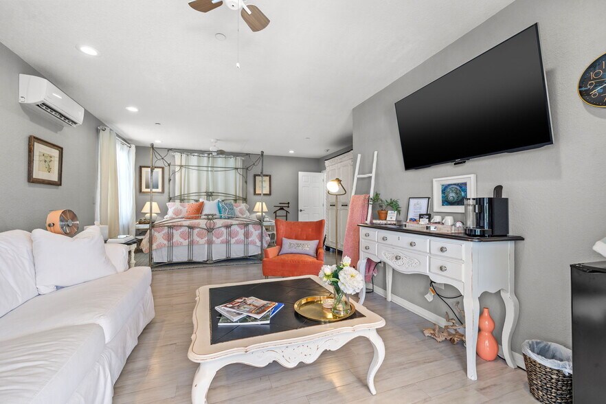 More Photos Of 2801 7th Ave N, Saint Petersburg Hospitality For Sale