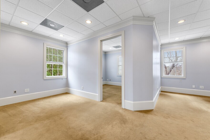 More Photos Of 3475 Dallas Hwy, Marietta Office For Lease