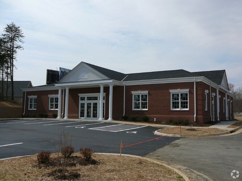 More Photos Of 5916 Seminole Trl, Ruckersville Office For Lease