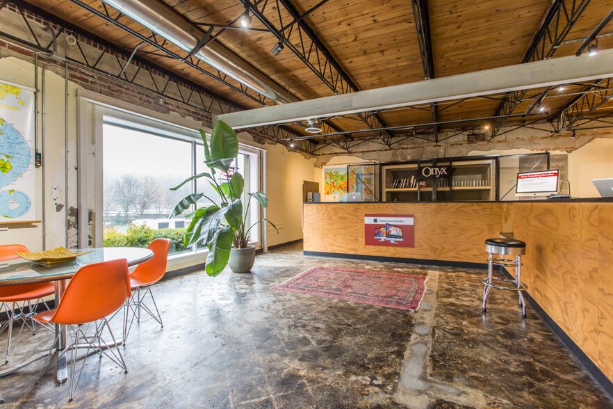 More Photos Of 1634 Northside Dr, Atlanta Storefront Retail Office For Sale