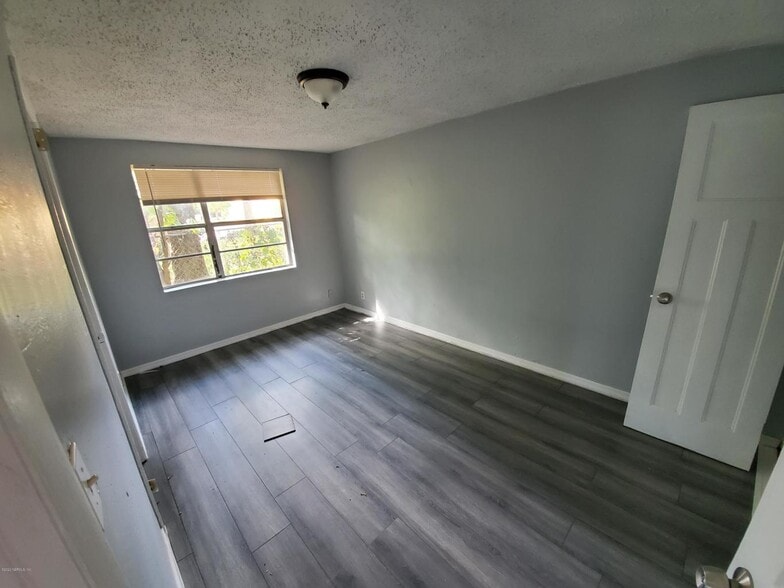More Photos Of 1820 W 45th St, Jacksonville Apartments For Sale