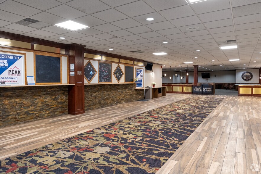 More Photos Of 1399 Bench Rd, Pocatello Hotel For Sale