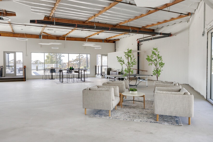 Primary Photo Of 10225 Willow Creek Rd, San Diego Light Manufacturing For Sale