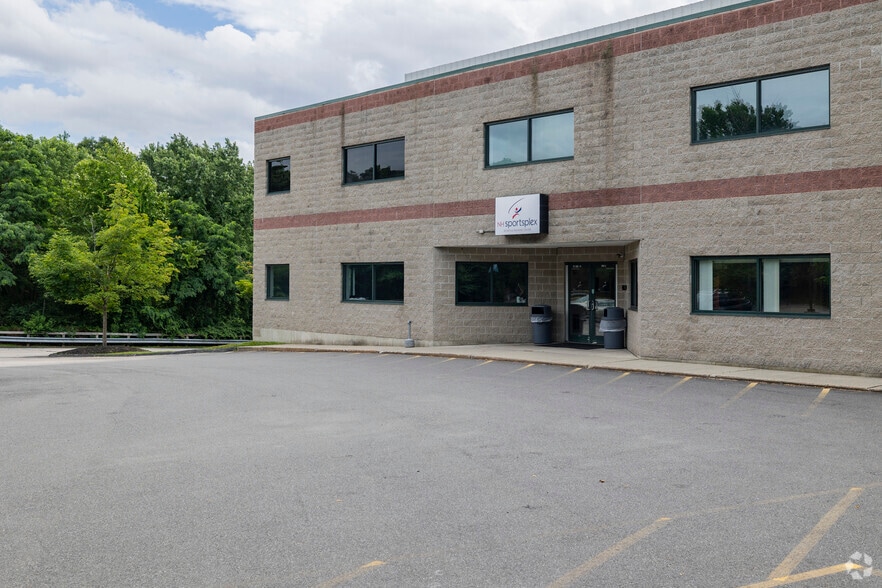 More Photos Of 68 Technology Dr, Bedford Health Club For Lease