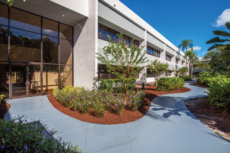 More Photos Of 700 W Hillsboro Blvd, Deerfield Beach Office For Lease