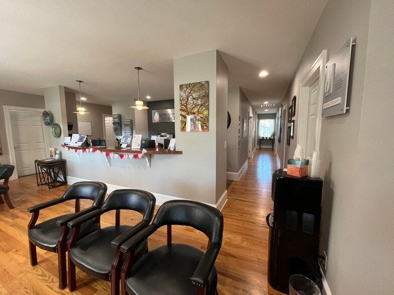 More Photos Of 607 W 5th North St, Summerville Office For Lease