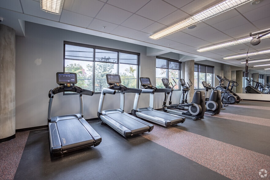 More Photos Of 2010 Cumberland Ave, Knoxville Apartments For Lease