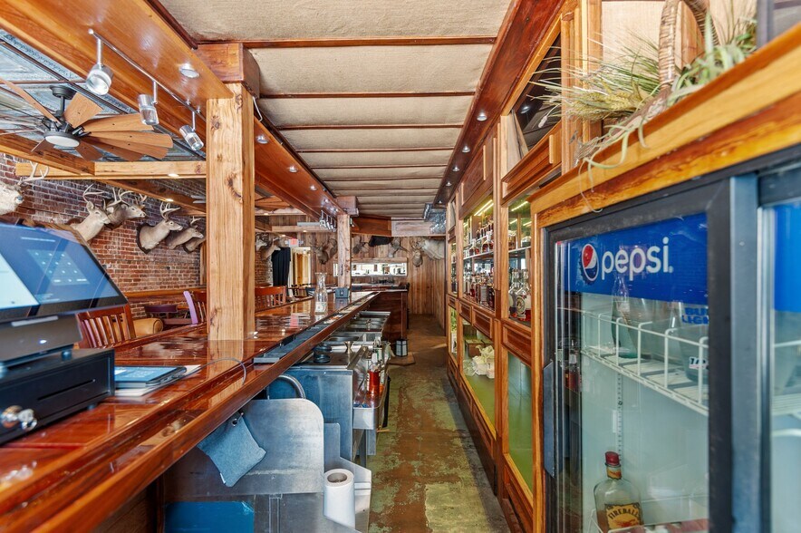 More Photos Of 226 Pamlico St, Belhaven Restaurant For Sale