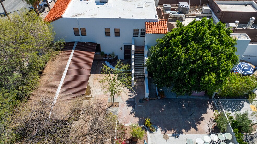 More Photos Of 369 N Palm Canyon Dr, Palm Springs Restaurant For Lease