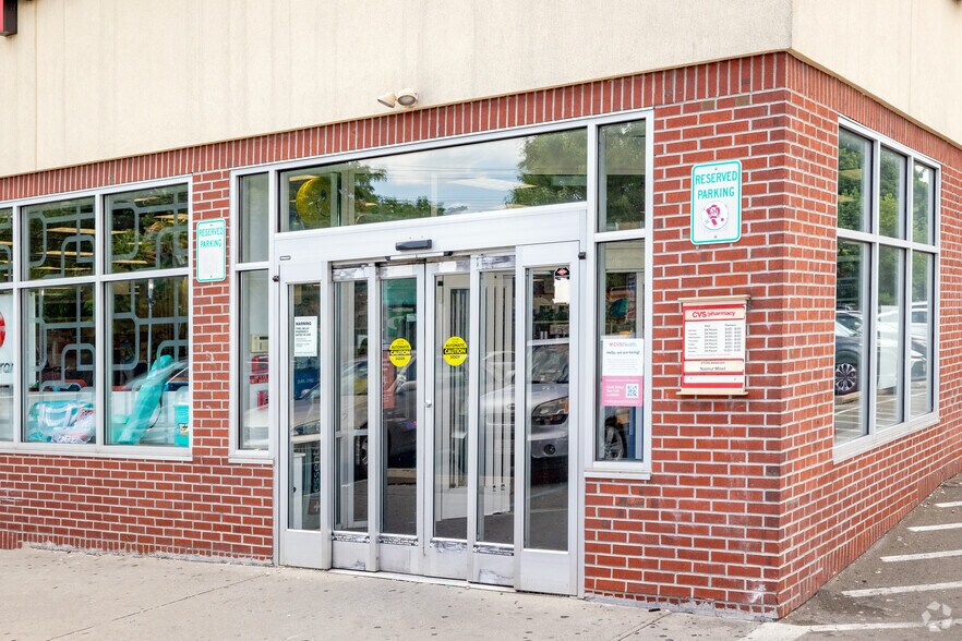 More Photos Of 61-15 Metropolitan Ave, Ridgewood Drugstore For Sale