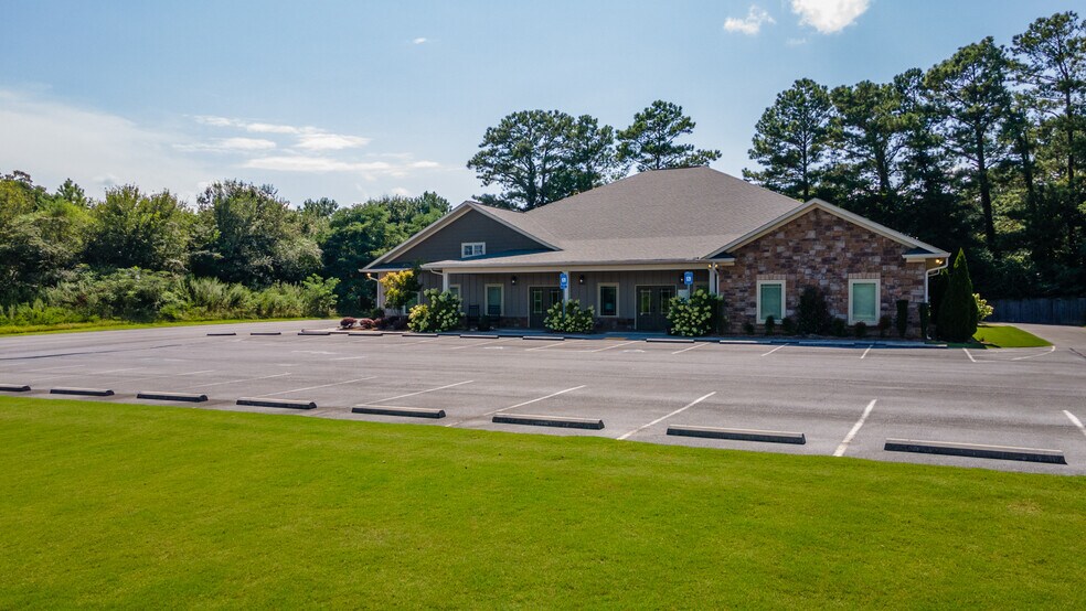 More Photos Of 150 Jw Plaza Dr SE, Calhoun Office For Sale